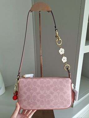 New Coach Plaza Shoulder Bag Purse 22  Melon Pink  Leather Gold Hardware